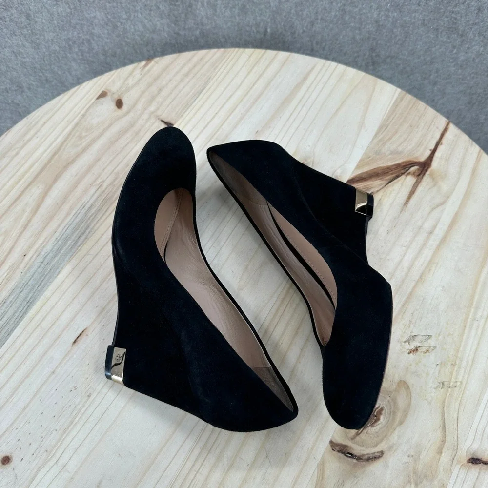 Tory Burch Astoria Wedge Pumps Womens 8.5 Black Suede Gold Logo Heels